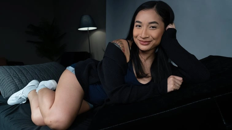 Free 8K VR adult video Avery Blacks Sexy Confession