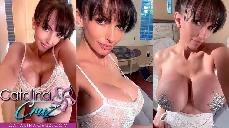 Free 8K VR adult video Catalina Cruz Alluring Angel