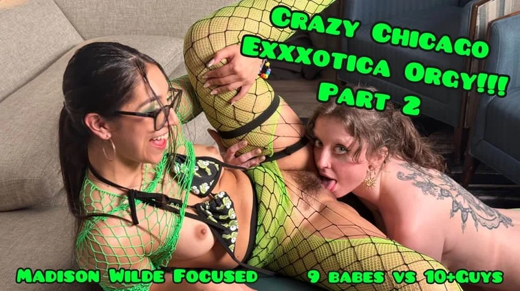 Free 8K VR adult video Crazy Chicago Exxxotica Part 2