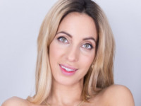 Emily Bright VR pornstars