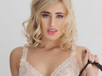 Lindsey Cruz VR Pornstar