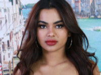 Numi Zarah VR Pornstar