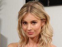 Pippa Doll VR Pornstar