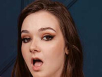 Purr Simona VR Pornstar